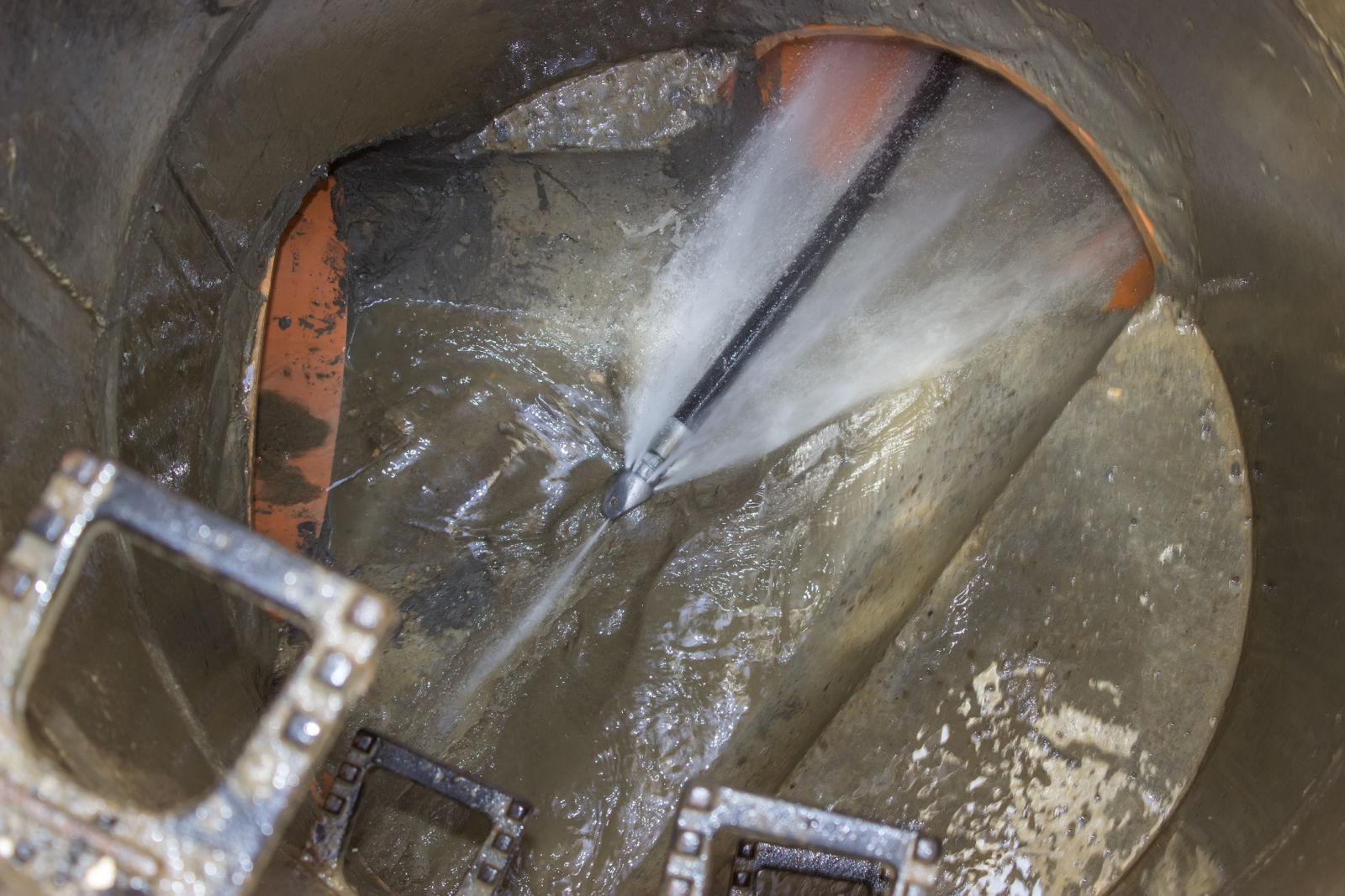 Hydro jetting equipment in action on a Tucson drain line